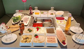 海底撈預(yù)虧超38億，連鎖商超業(yè)績(jī)慘淡，2022餐飲零售業(yè)怎么玩?
